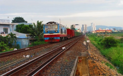 Tiền đâu nâng cấp đường sắt?