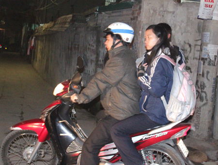 Gia đình loay hoay thích nghi với lịch đổi giờ