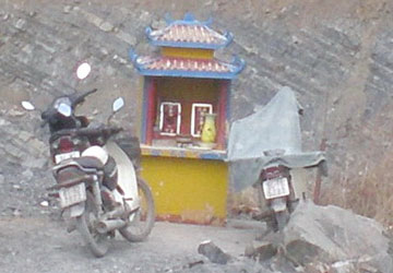 Mỏ đá tàn phá môi trường - Bài 2