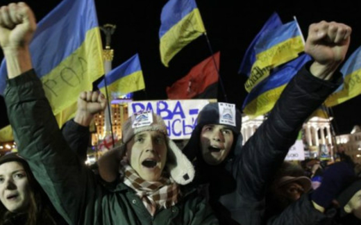 Nato lên án Ukraine trấn áp biêu tình