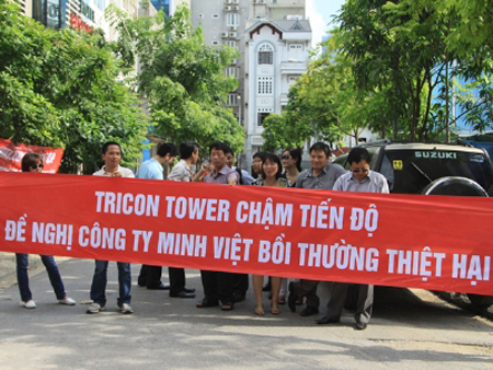 Tranh chấp chung cư: Sau “biểu tình”, kiện tụng là gì?