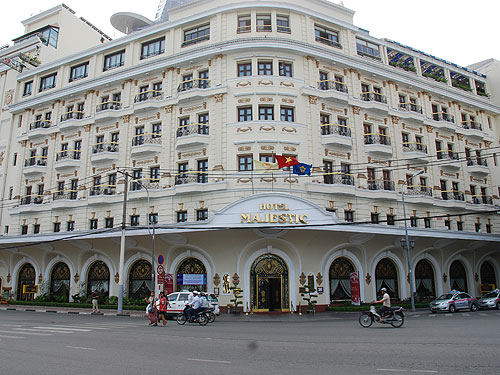 Cao ốc bí chỗ để xe