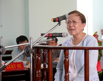 Bà Trần Ngọc Sương đề nghị đối chất với 10 người