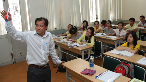 Vàng thau chương trình nước ngoài: Ồ ạt liên kết