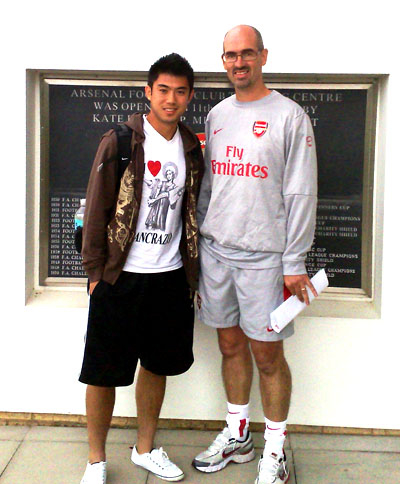 Ngôi sao Việt kiều Mỹ Lee Nguyễn có mặt tại Arsenal