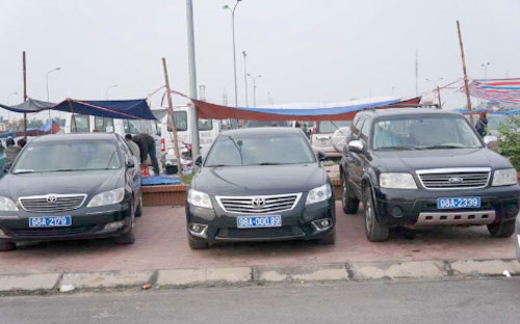 Dừng mua xe công: Những con số.... bất ngờ