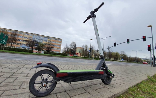 Những quy định và hình phạt liên quan đến xe tay ga điện (HE) và những thiết bị giao thông cá nhân (UTO)