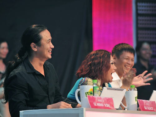 Đắt show như… ban giám khảo!