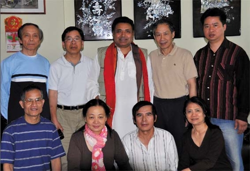 Chủ tịch liên minh Yoga thế giới rời Ba Lan