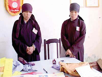 Về nơi "sư giả" vênh mặt với làng