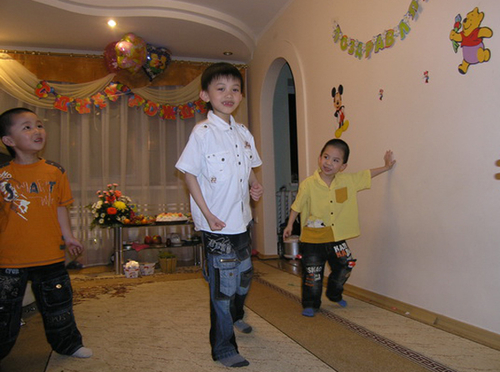 Tương lai của trẻ - nỗi trăn trở của người Việt ở Nga