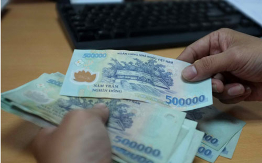 Thận trọng với tín dụng 'ngoài luồng'