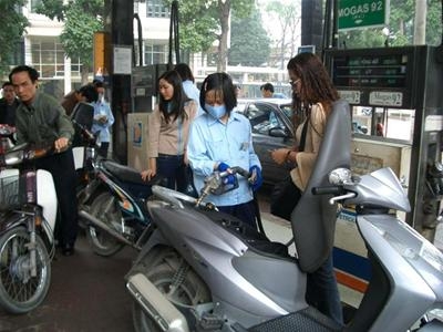 Loạn giá thép, xăng dầu một phần lỗi do Bộ công thương