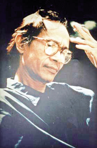 Nghi án "Tiếng thu" và chuyện chưa kể về "cát bụi"