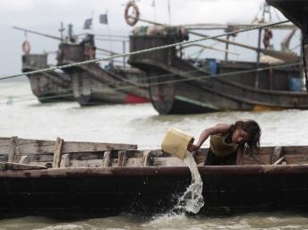 Tổng thống Miến Điện hoãn đi Bangladesh do xung đột trong nước gia tăng