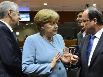 Lãnh đạo bốn nước châu Âu cố đạt thỏa hiệp để cứu vùng euro