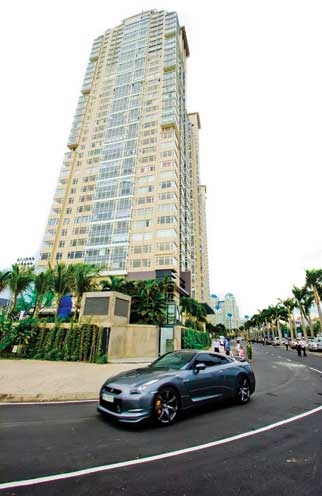 “Giá bất động sản cao là do gánh nhiều chi phí bôi trơn”