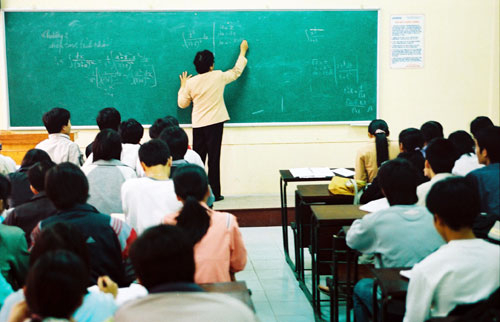 HS chép, quay bài: Giằng xé bắt hay thả