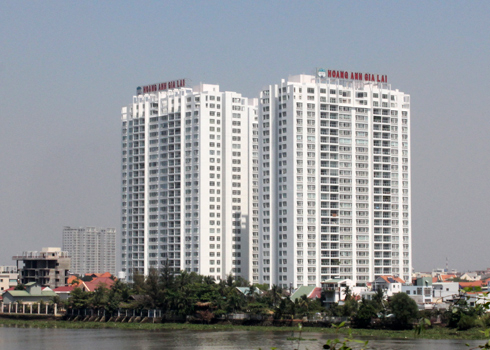 Doanh nghiệp đổ tiền gom dự án