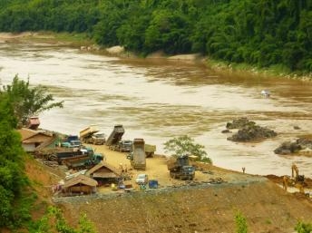 Đập Xayaburi trên dòng Mêkông: Chính quyền Lào bị tình nghi "tiền hậu bất nhất"