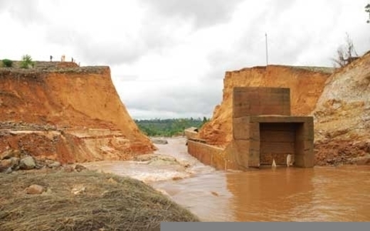 Kiểm tra hàng loạt đập thủy điện