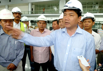 Thư mời Bộ trưởng Đinh La Thăng đi xe bus vào giờ tan tầm