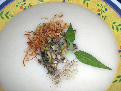 Cháo trai và cái duyên ẩm thực với người Hà Nội