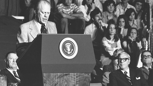 23/04/1975: Ford tuyên bố chiến tranh đã kết thúc ở Mỹ