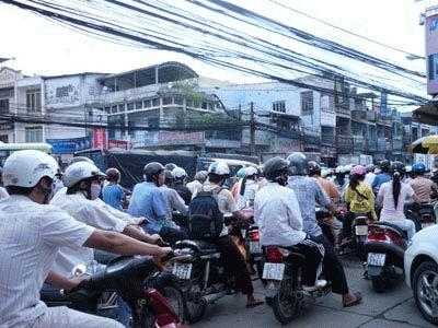 Chính sách giao thông không thể bột phát kiểu 'trên mây'