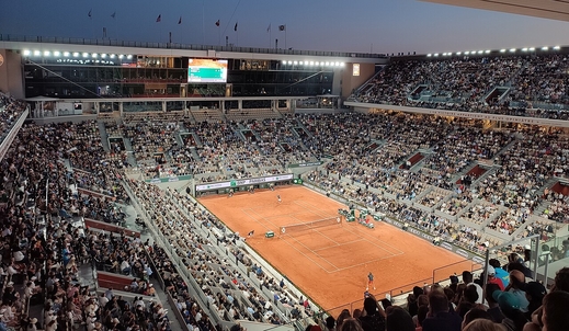 Roland Garros hay Pháp mở rộng?