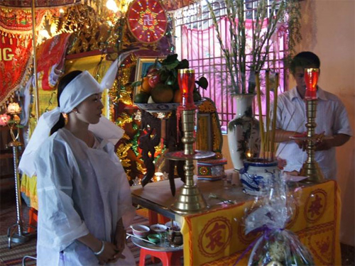 Đại úy công an tông chết người rồi bỏ chạy