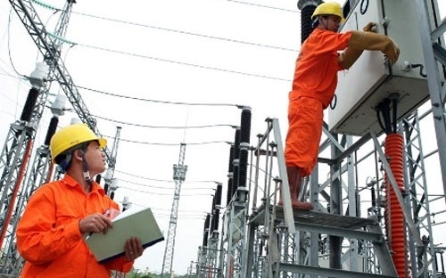 EVN lỗ gần 3.200 tỷ đồng, giá điện “chắc chắn sẽ tăng”