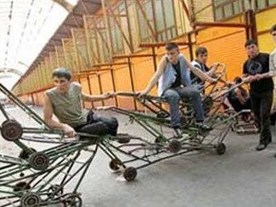 Cơ quan thi hành án: Các container hàng hóa có dấu hiệu bị cậy, mở