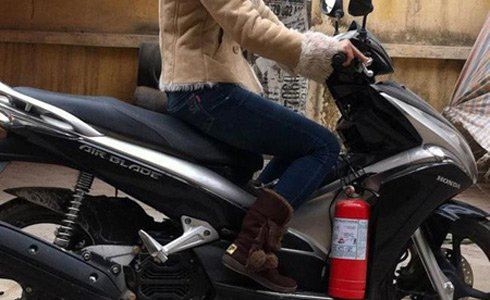 Muôn chiêu phòng ứng cháy xe của phụ huynh