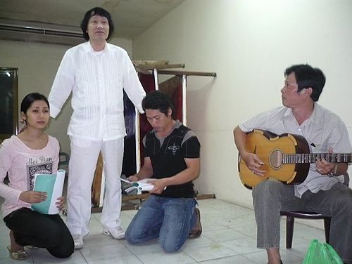 Học đòi làm nghệ sĩ