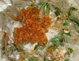 Bánh tráng trộn-món ăn bình dân cho mọi lứa tuổi