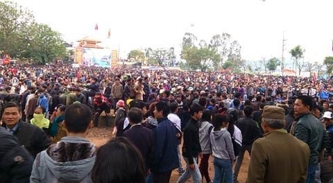 Còn lại gì sau Hội Lim, đền Trần?