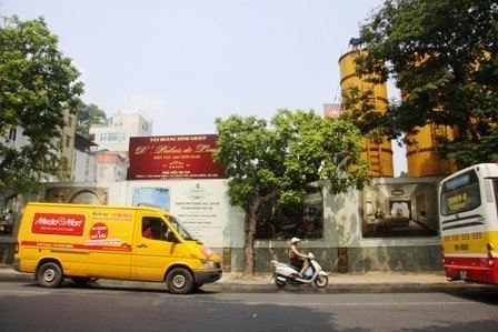 HN thiếu bãi đỗ xe, thừa đất cho TT thương mại
