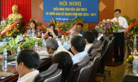 Vì sao anh sướng, chị buồn?