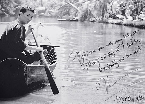 Tranh, ảnh Đàm Vĩnh Hưng được bán với giá 85.000 USD