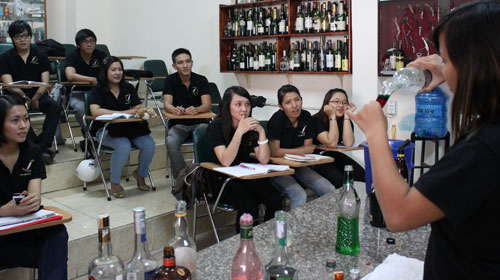 Trường nghề ngày càng thiếu học sinh