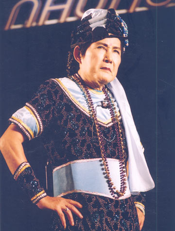 "Hoàng đế đĩa nhựa" về trời