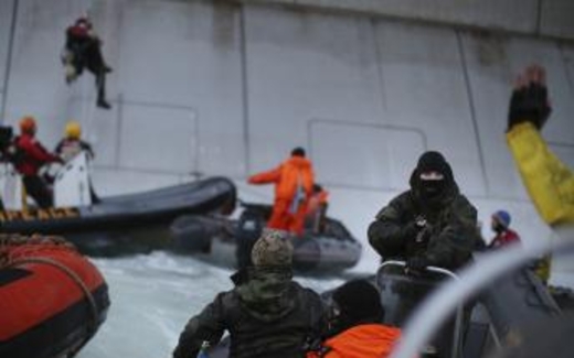 Greenpeace quyết đấu tranh bảo vệ 30 thành viên bị Nga cầm giữ