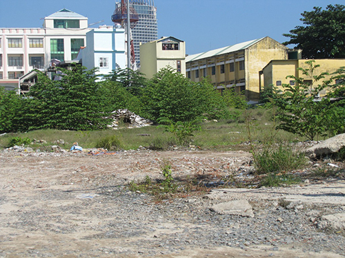 Phơi nắng đất “vàng”