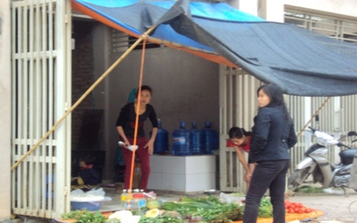 Nhà giàu Hà Nội gỡ gạc trên biệt thự dở dang