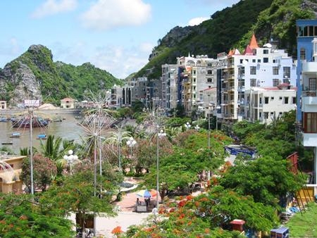 Bài học “bãi biển Nha Trang” đối với Cát Bà