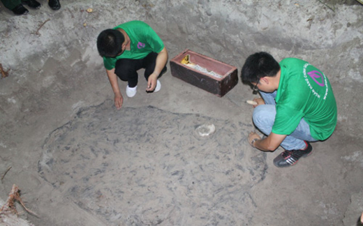 Nghi vấn lừa đảo, làm giả hài cốt liệt sĩ thu tiền tỉ: Vì sao Ngân hàng CSXH dễ dãi trả hàng tỉ đồng cho ‘cậu Thủy’?