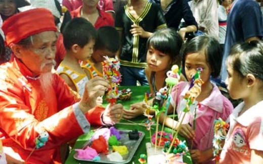 ÔNG TỪ LÀNG TÔI