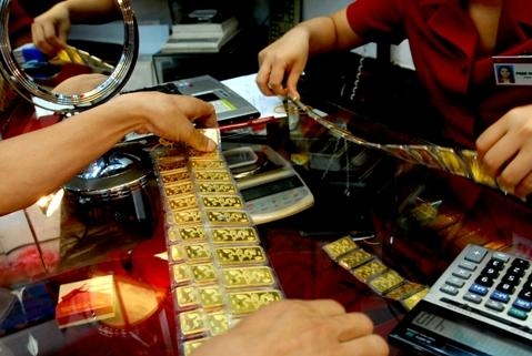 Giá vàng 'bùng nổ' lên 32,6 triệu đồng