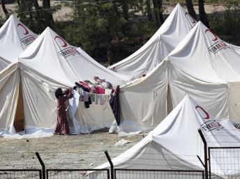Thổ Nhĩ Kỳ tiếp nhận hàng ngàn người từ Syria sang tỵ nạn
